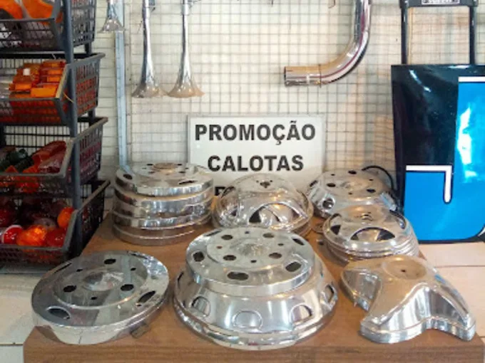 Calotas e utilidades para caminhão